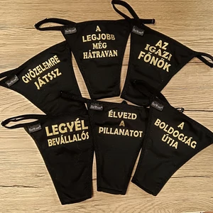 BARONES Bobo állítható pántos fekete tanga, arany felirattal